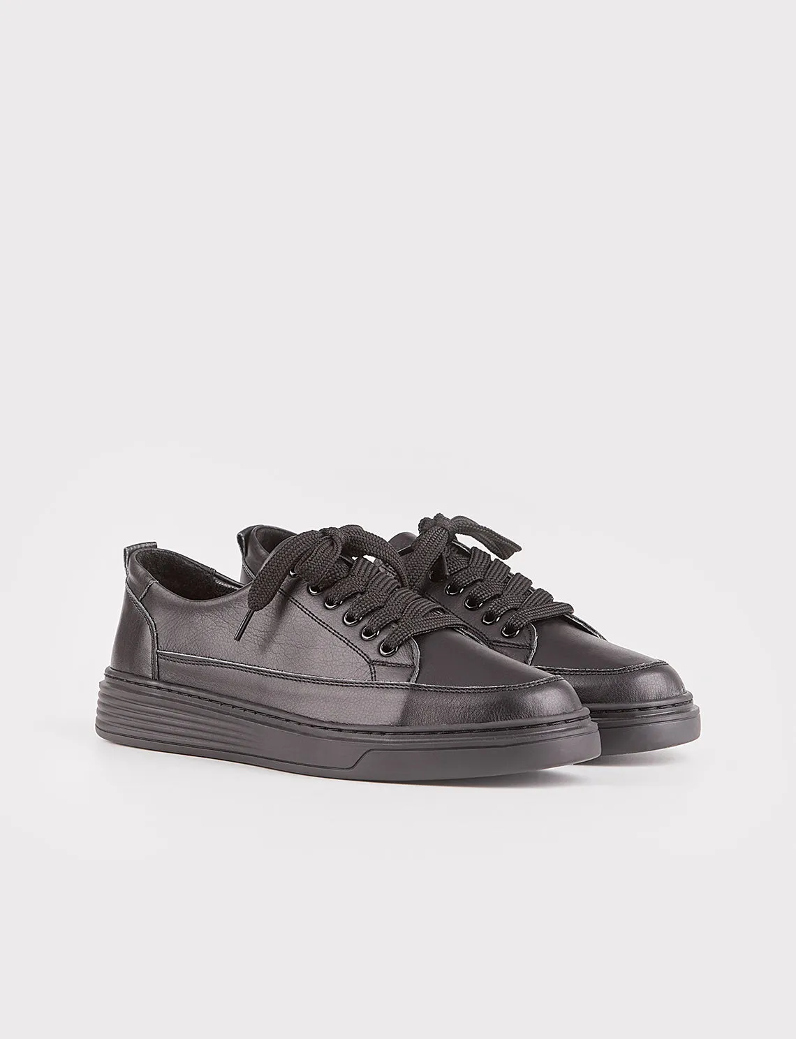 Women Black Genuine Leather Low Top Lace Up Sneakers